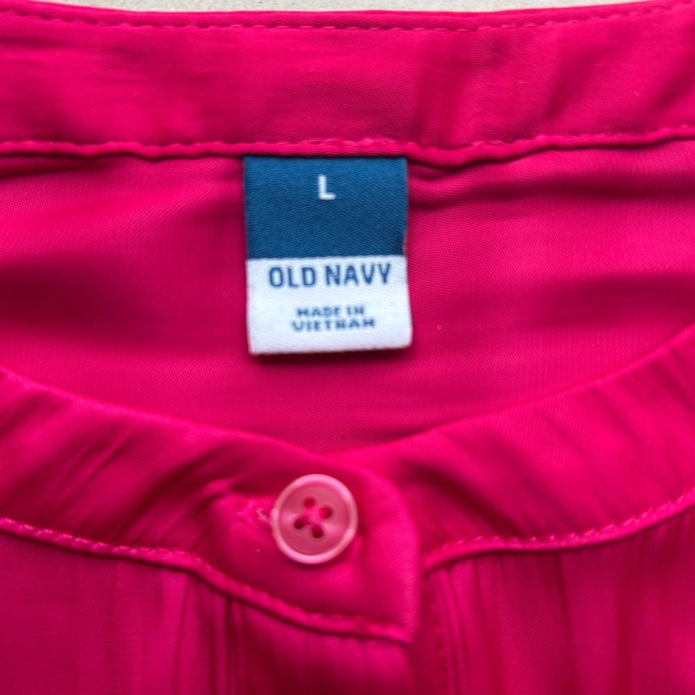 Old Navy Fuchsia Button-Up Top